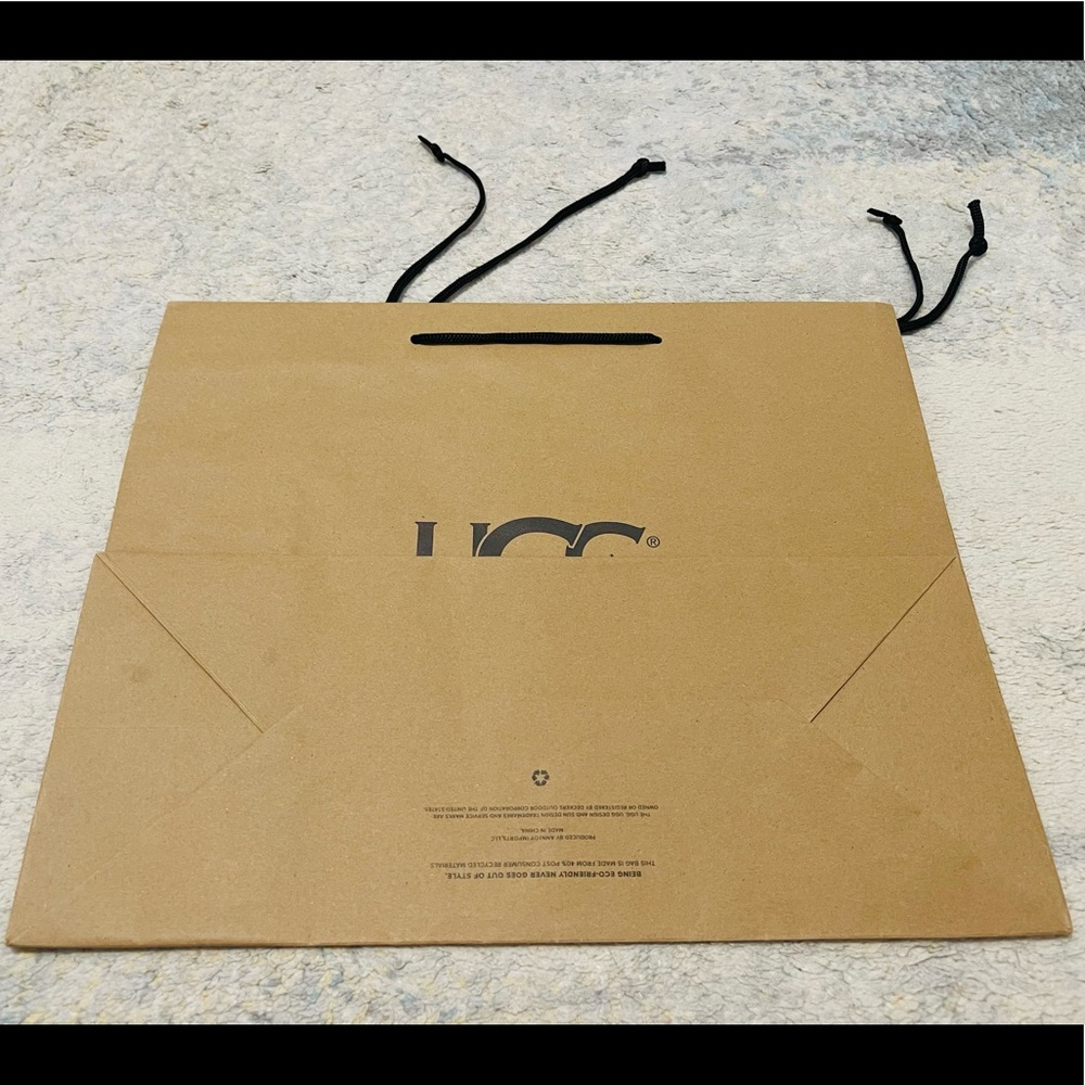 Brand New UGG Signature Medium Paper Shopping Bag In Beige 15.25” X 12.7 X 6.5” - Picture 2 of 7
